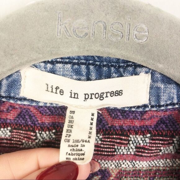 LIFE IN PROGRESS | Boho Snap Front Denim Shirt M - Picture 6 of 9
